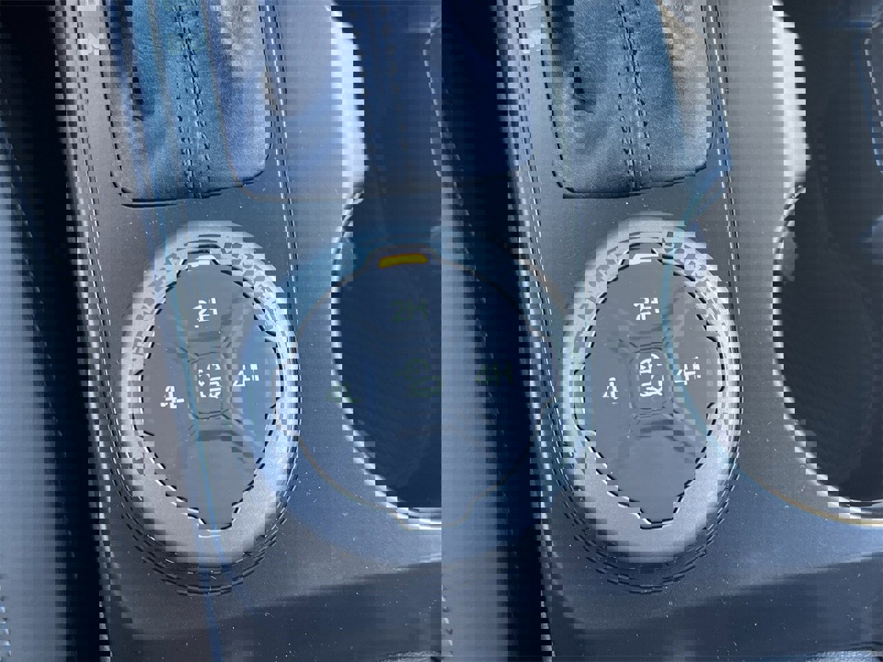 New 2025 Ford Bronco Outer Banks image 9