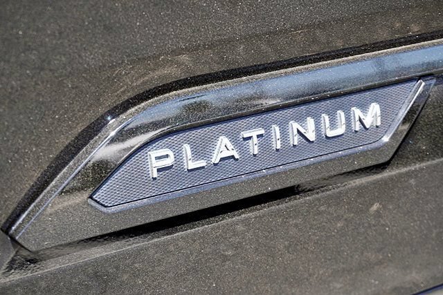 Used 2023 Toyota Sequoia Platinum AWD/4WD image 16