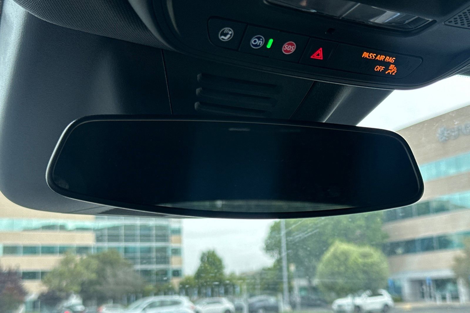 Used 2025 Chevrolet Equinox EV LT w/ Convenience Package FWD image 24