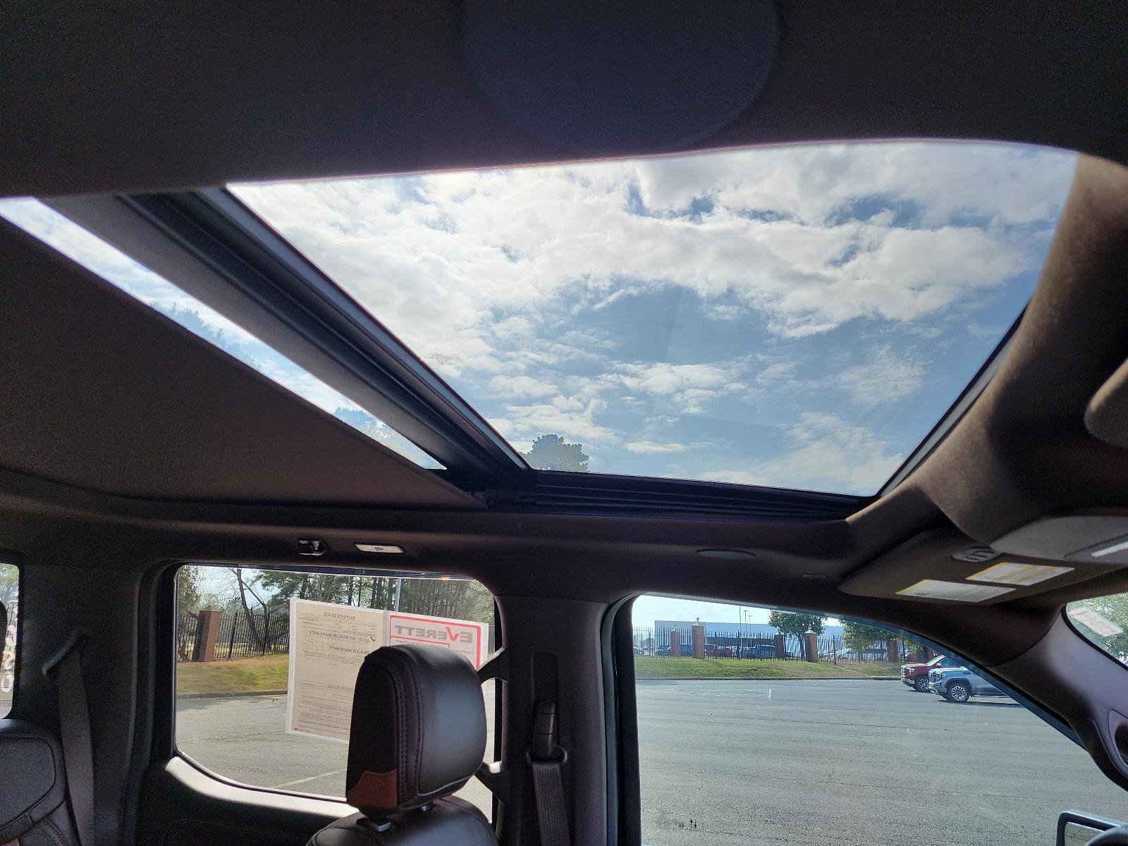 Used 2025 Ford F150 King Ranch w/ FX4 Off-Road Package image 10