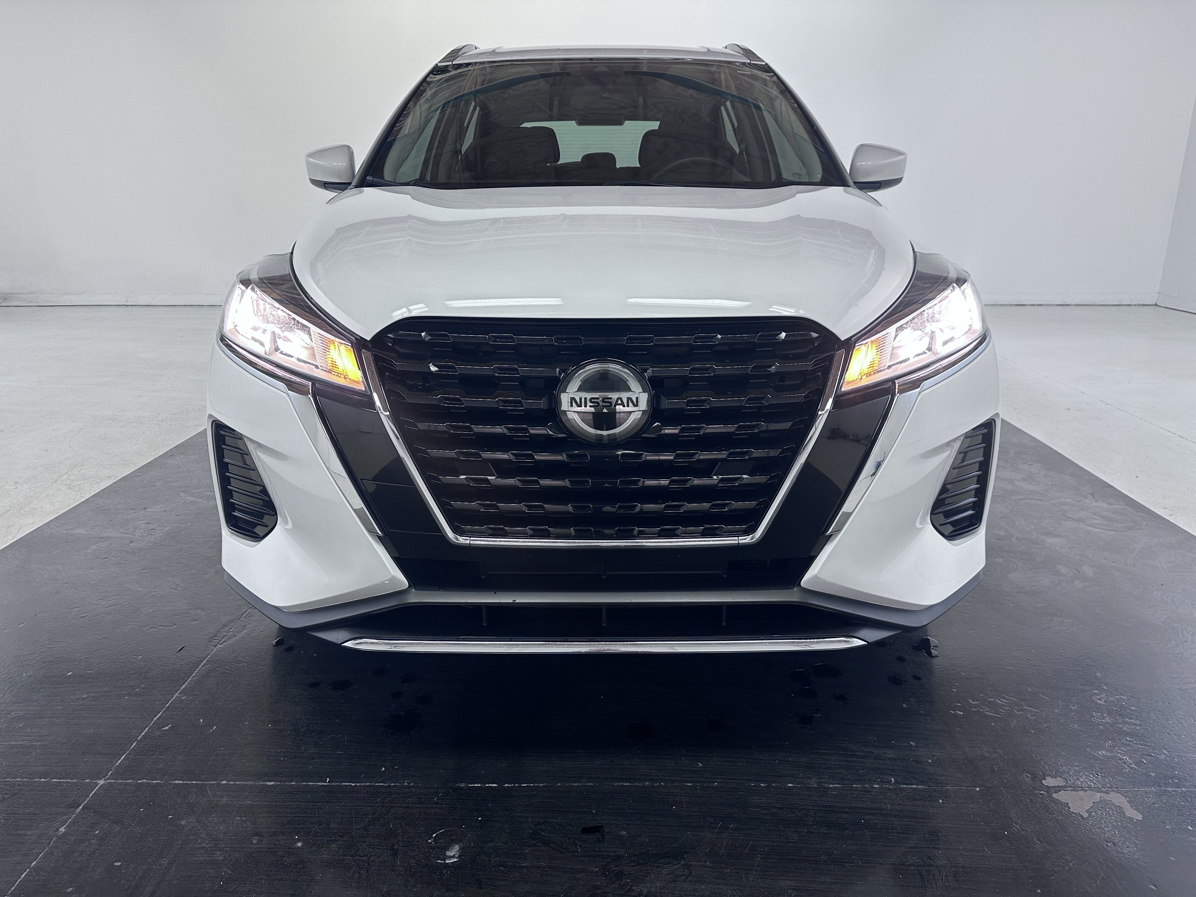 Used 2021 Nissan Kicks SV image 45