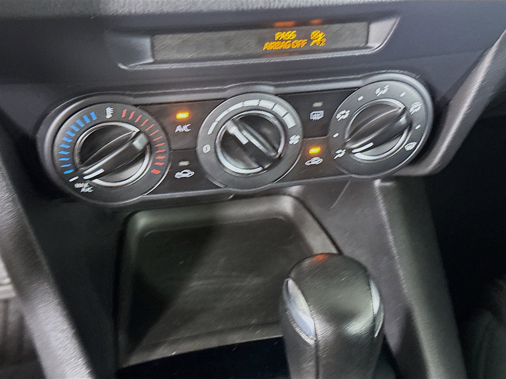 Used 2015 MAZDA MAZDA3 i Touring image 25