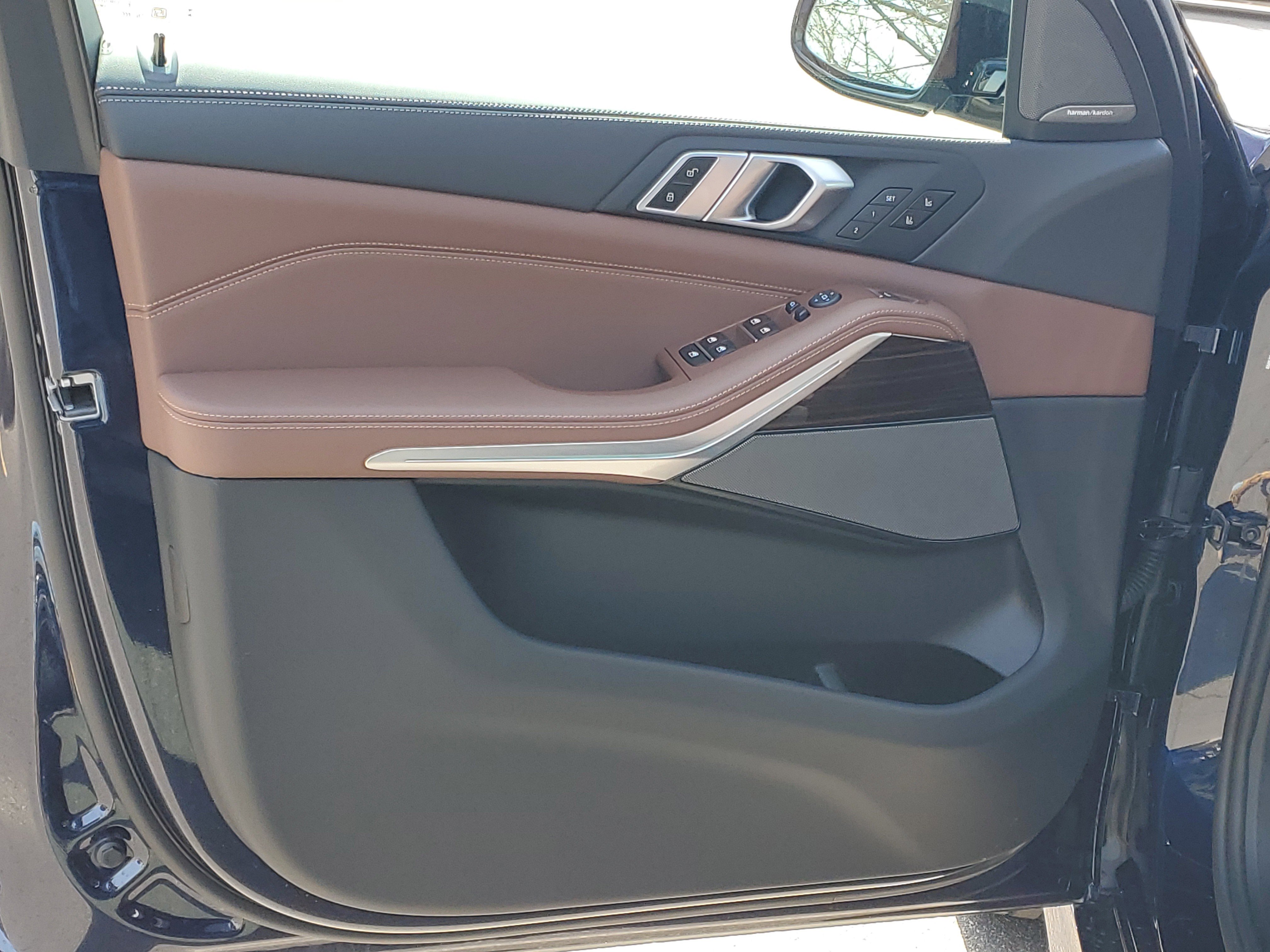 New 2026 BMW X5 xDrive40i w/ M Sport Package image 5