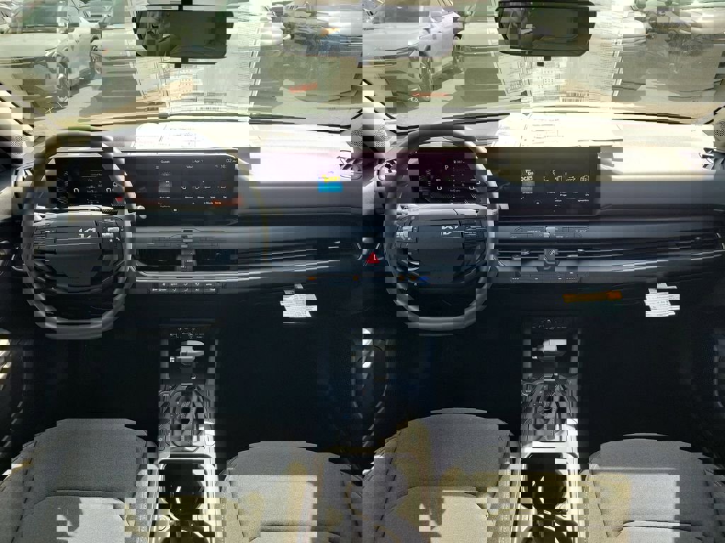 New 2026 Kia K4 LXS image 16