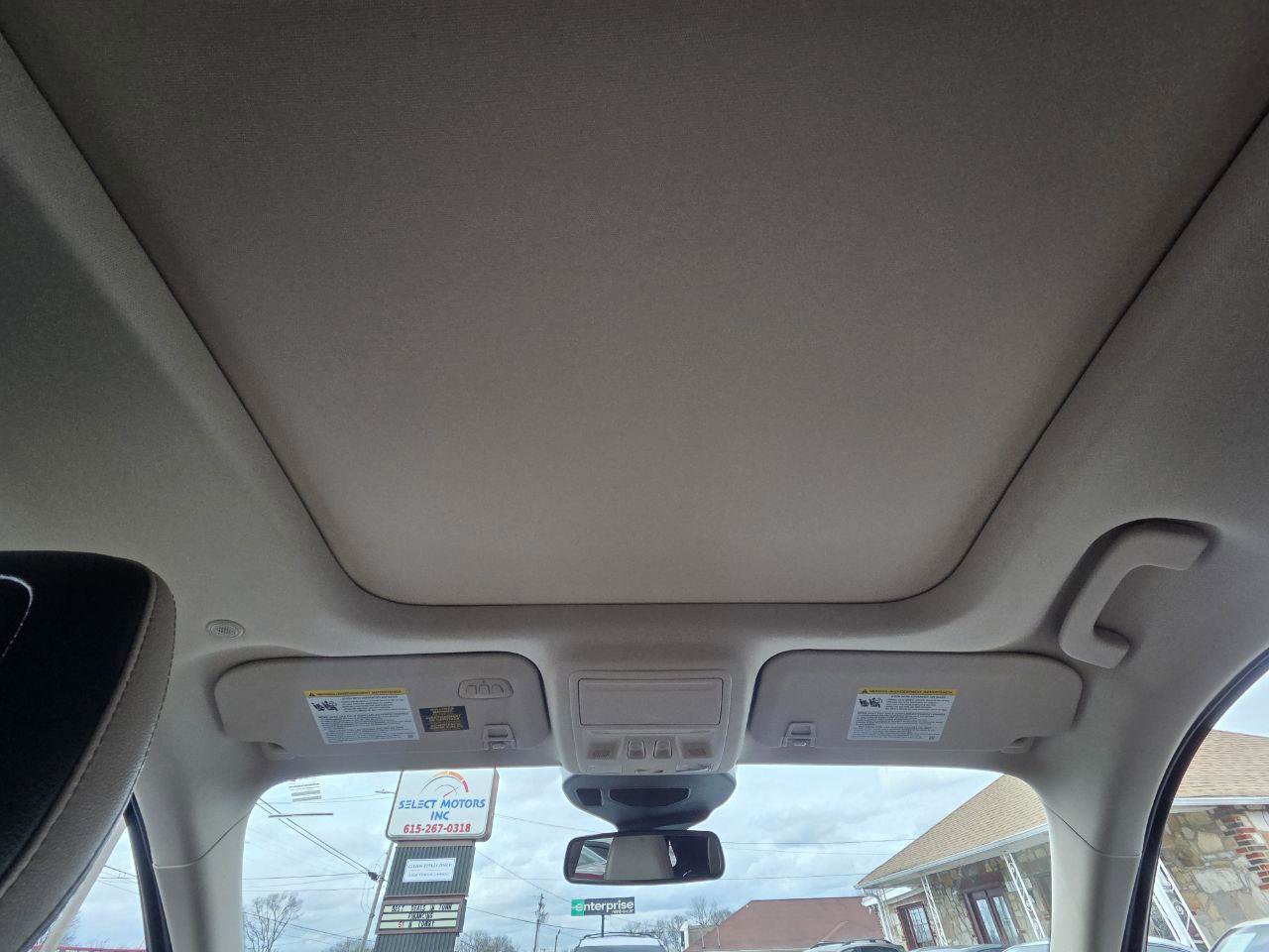 Used 2020 Ford Escape Titanium image 27