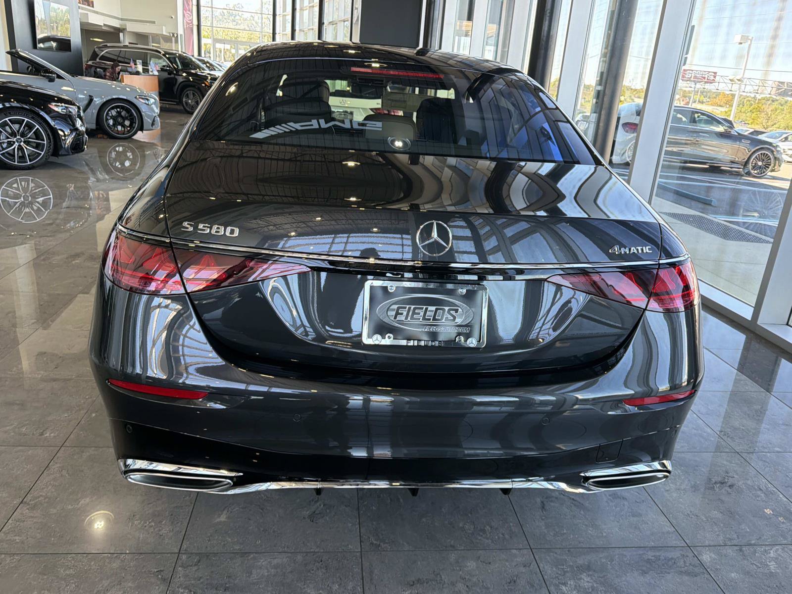 New 2027 Mercedes-Benz S 580 4MATIC Sedan image 3