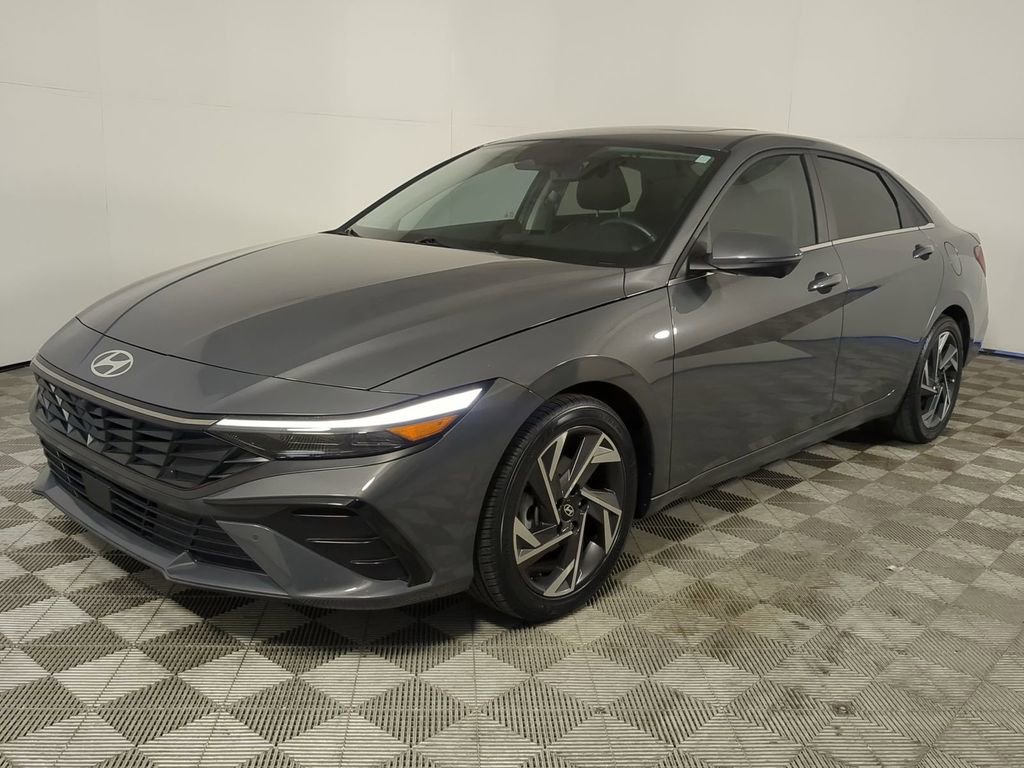 Certified 2024 Hyundai Elantra Limited image 9