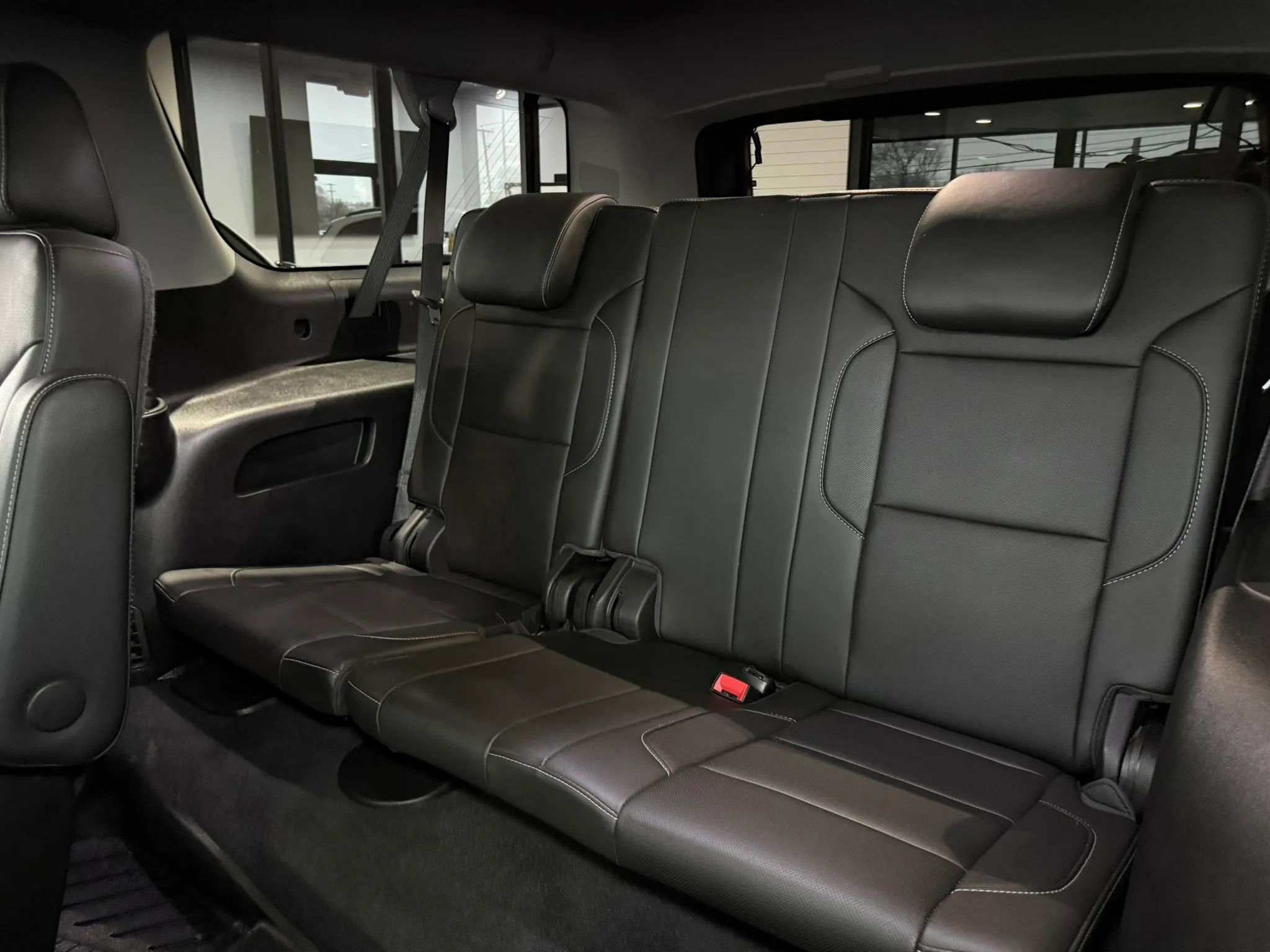 Used 2019 Chevrolet Suburban Premier image 18