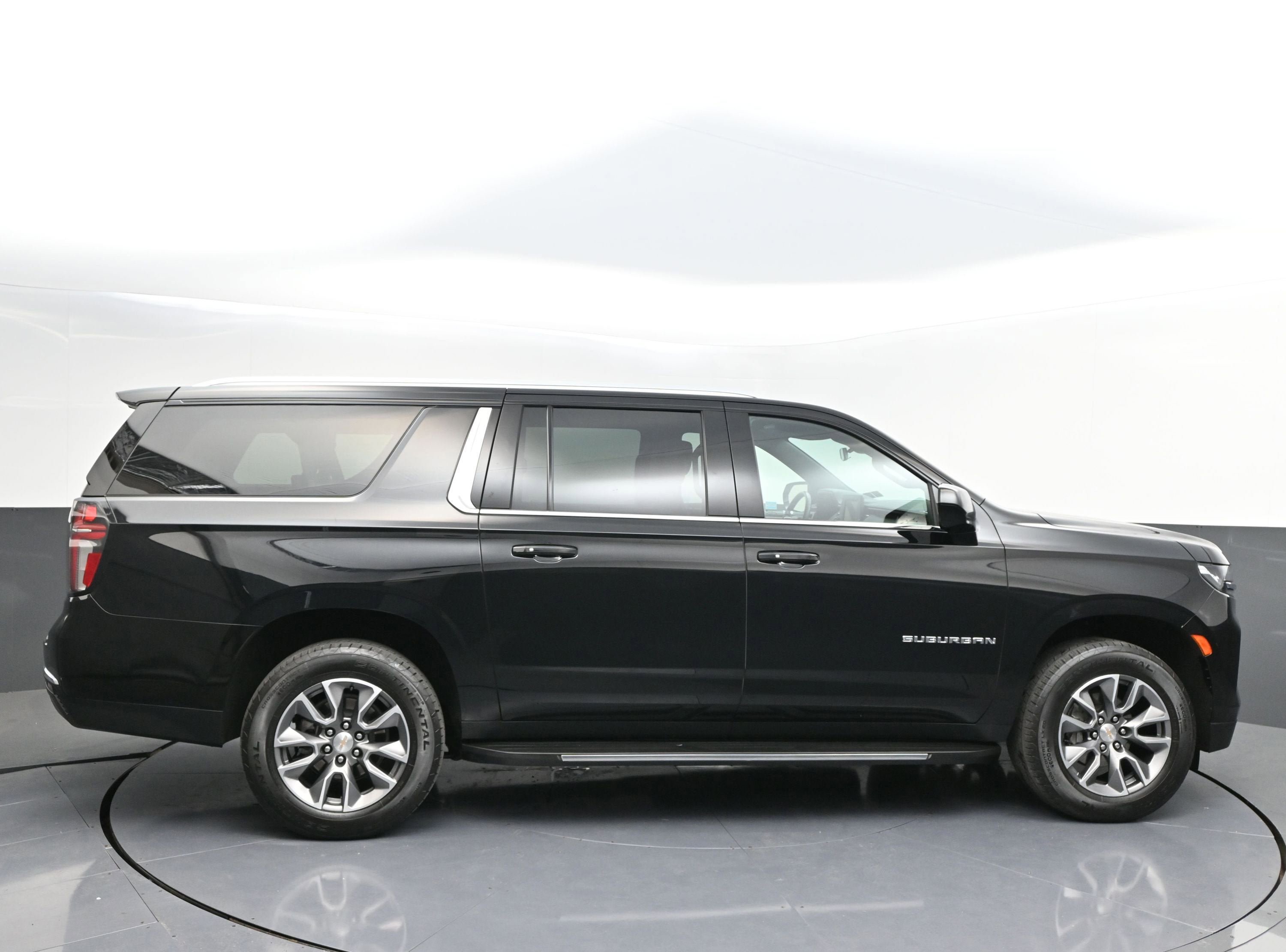 Certified 2024 Chevrolet Suburban LS w/ Driver Alert Package AWD/4WD image 8