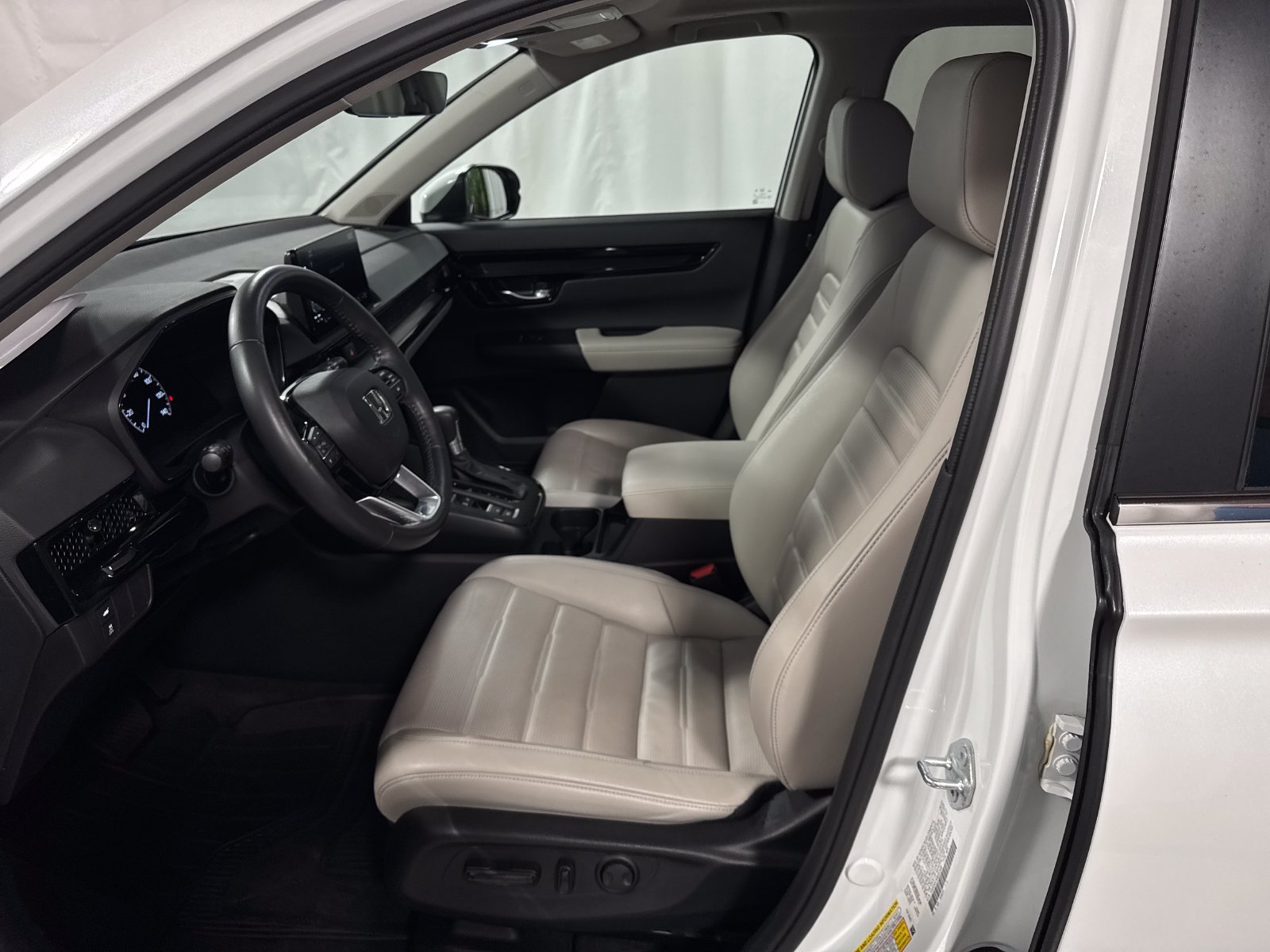Certified 2024 Honda CR-V EX-L image 3