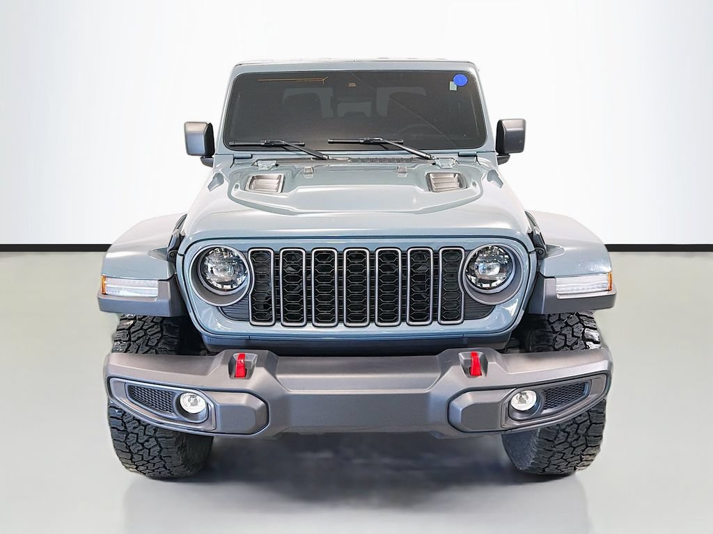 Used 2025 Jeep Gladiator Rubicon w/ Convenience Group AWD/4WD image 2