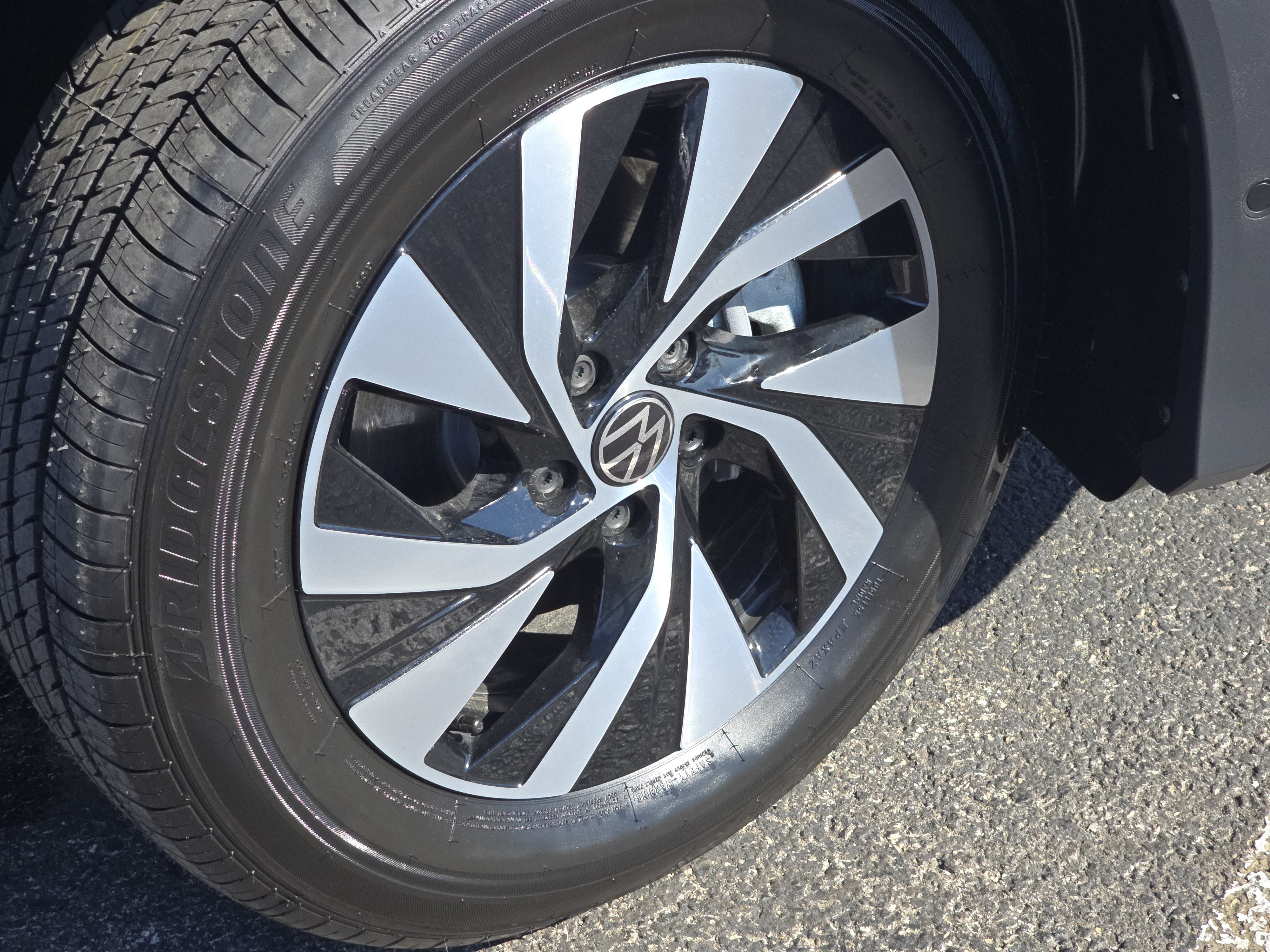 New 2026 Volkswagen Tiguan S FWD image 13