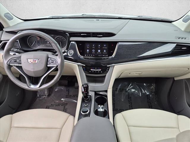 Used 2023 Cadillac XT6 Premium Luxury AWD/4WD image 19
