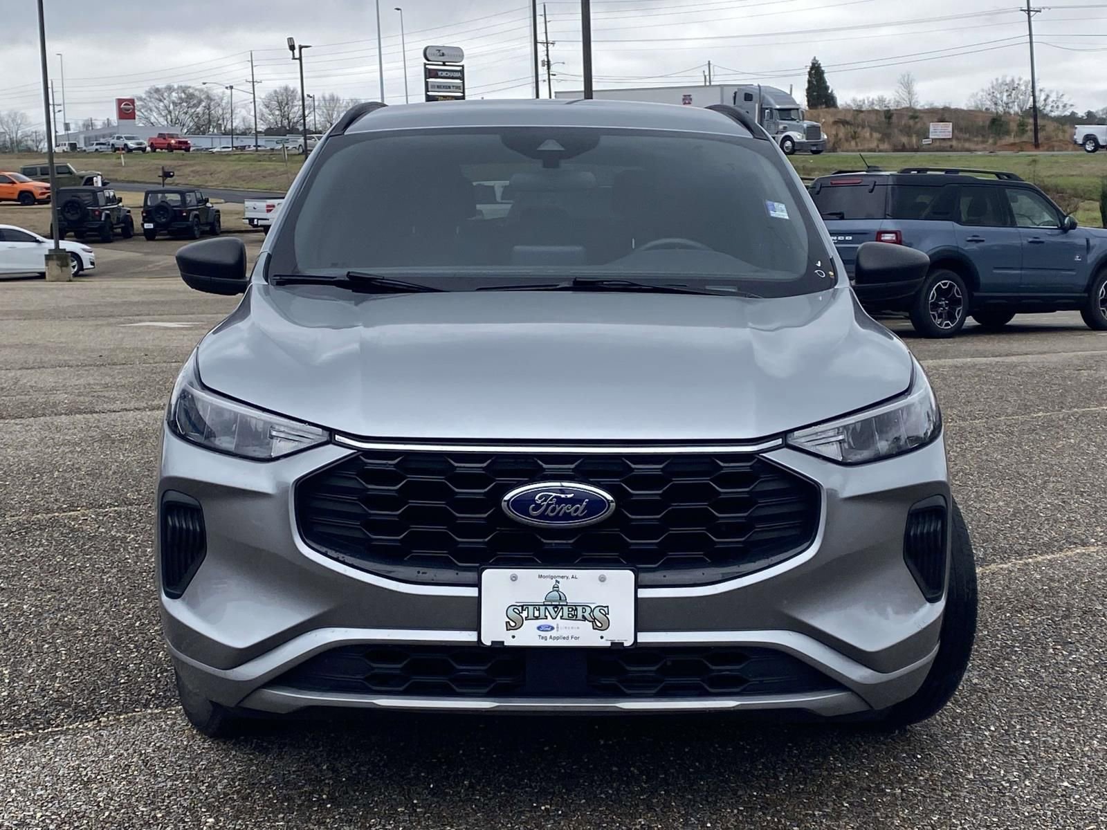 Used 2023 Ford Escape ST-Line image 2