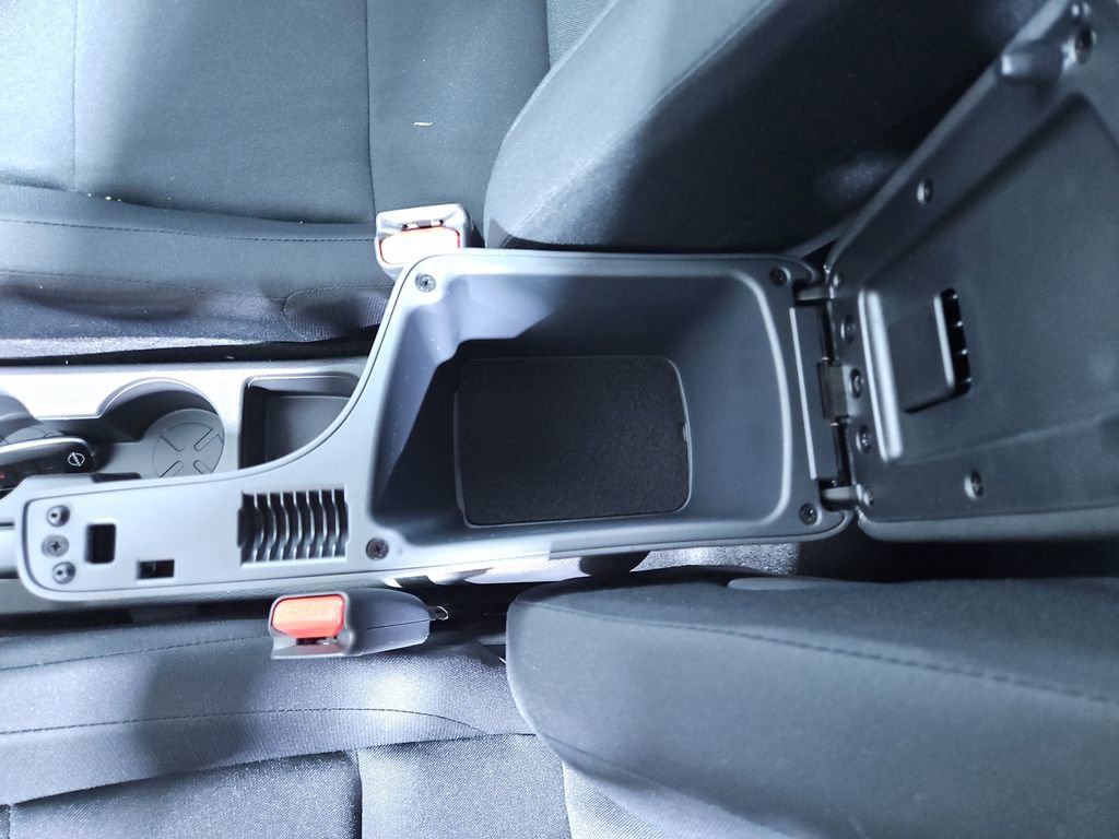 New 2025 Nissan Kicks Play S image 25