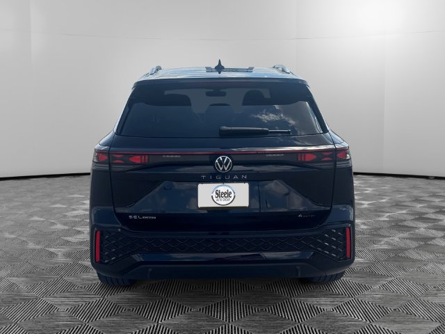 New 2026 Volkswagen Tiguan SEL R-Line AWD/4WD image 4