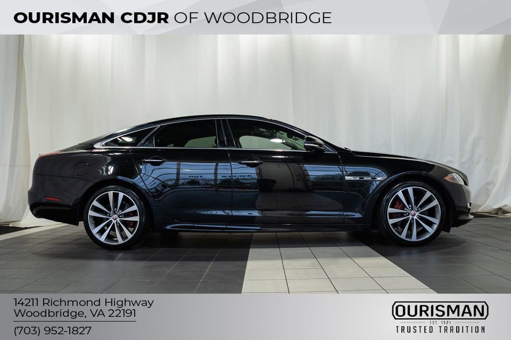 Used 2019 Jaguar XJ R-Sport image 3