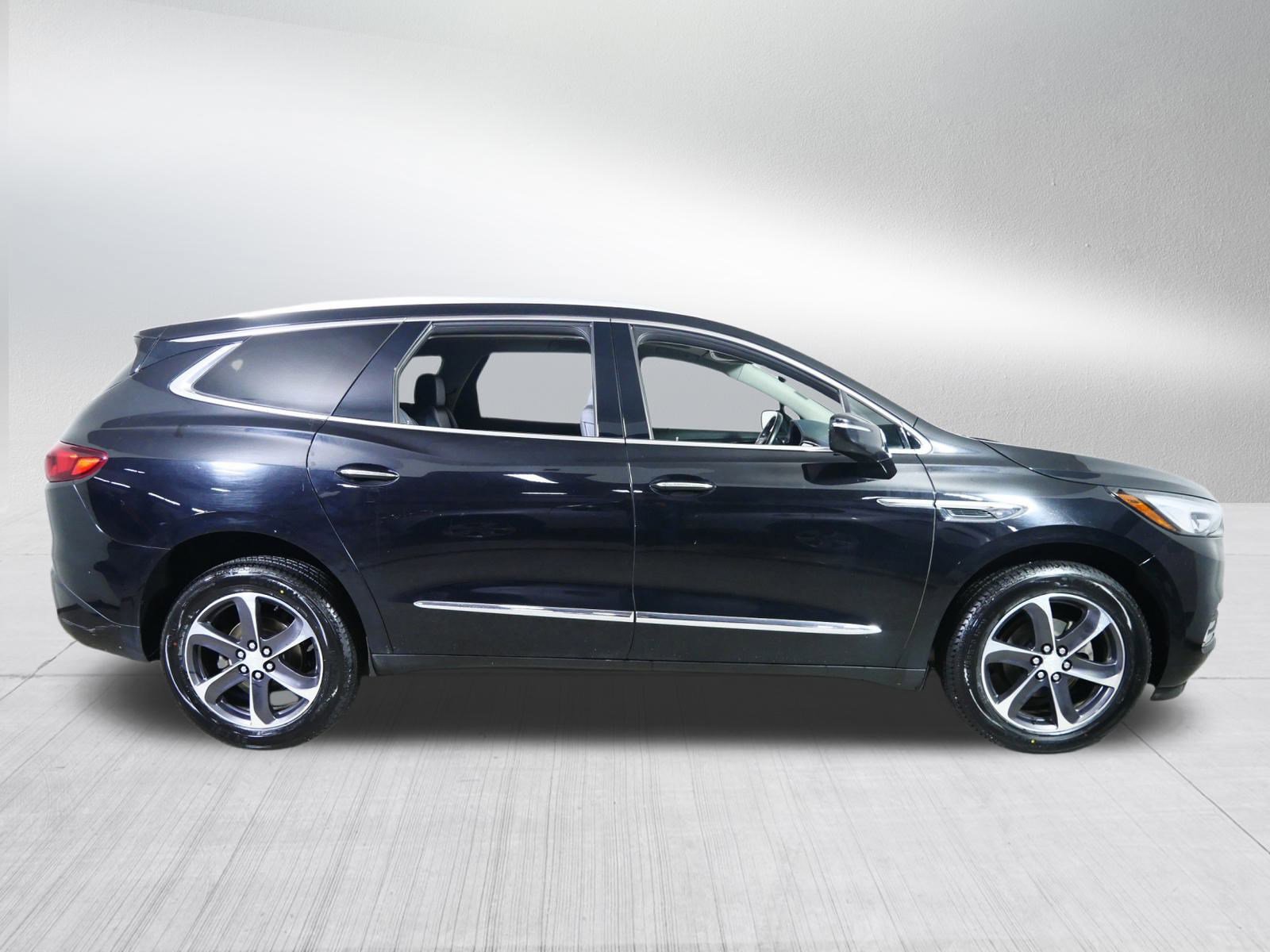 Used 2020 Buick Enclave Essence image 8