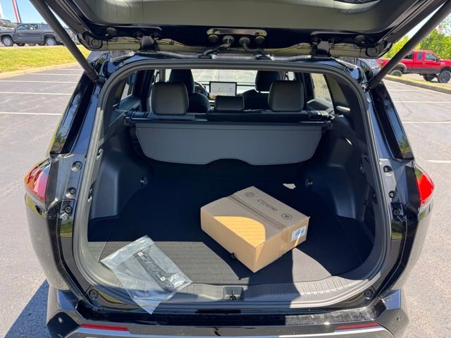 New 2026 Toyota RAV4 XSE AWD/4WD image 10