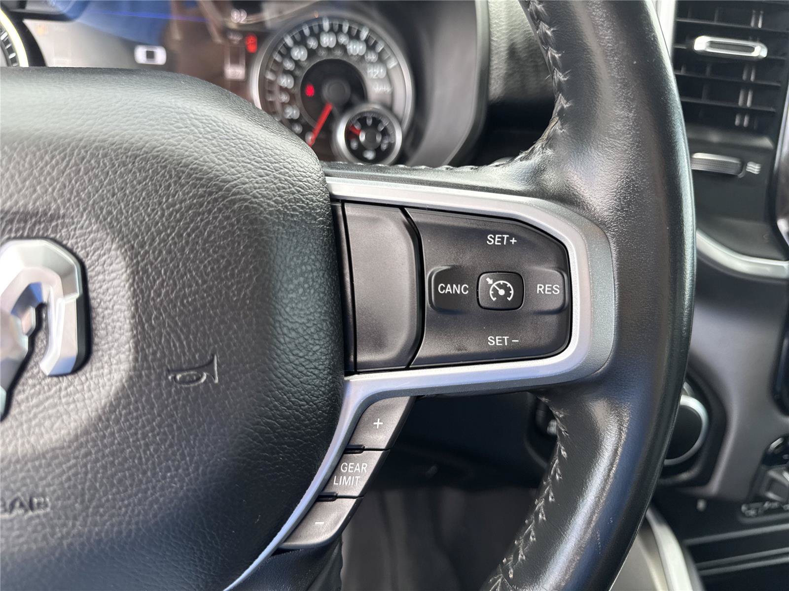 Used 2022 RAM 1500 Big Horn AWD/4WD image 22