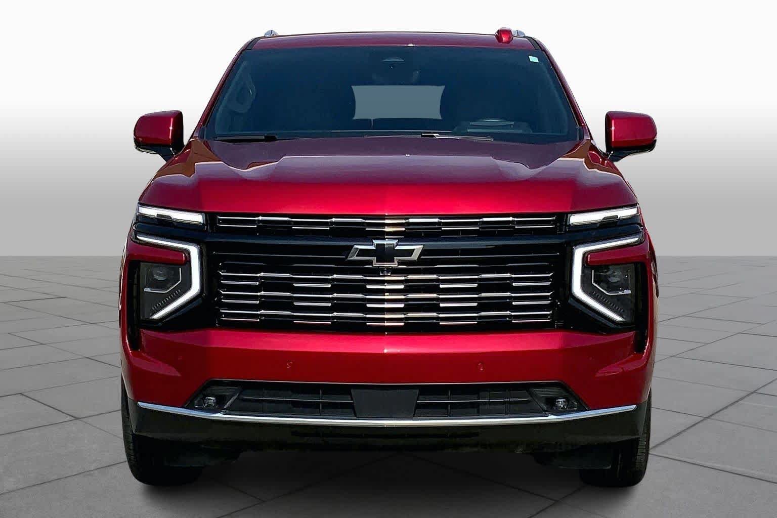 Used 2025 Chevrolet Tahoe High Country AWD/4WD image 9