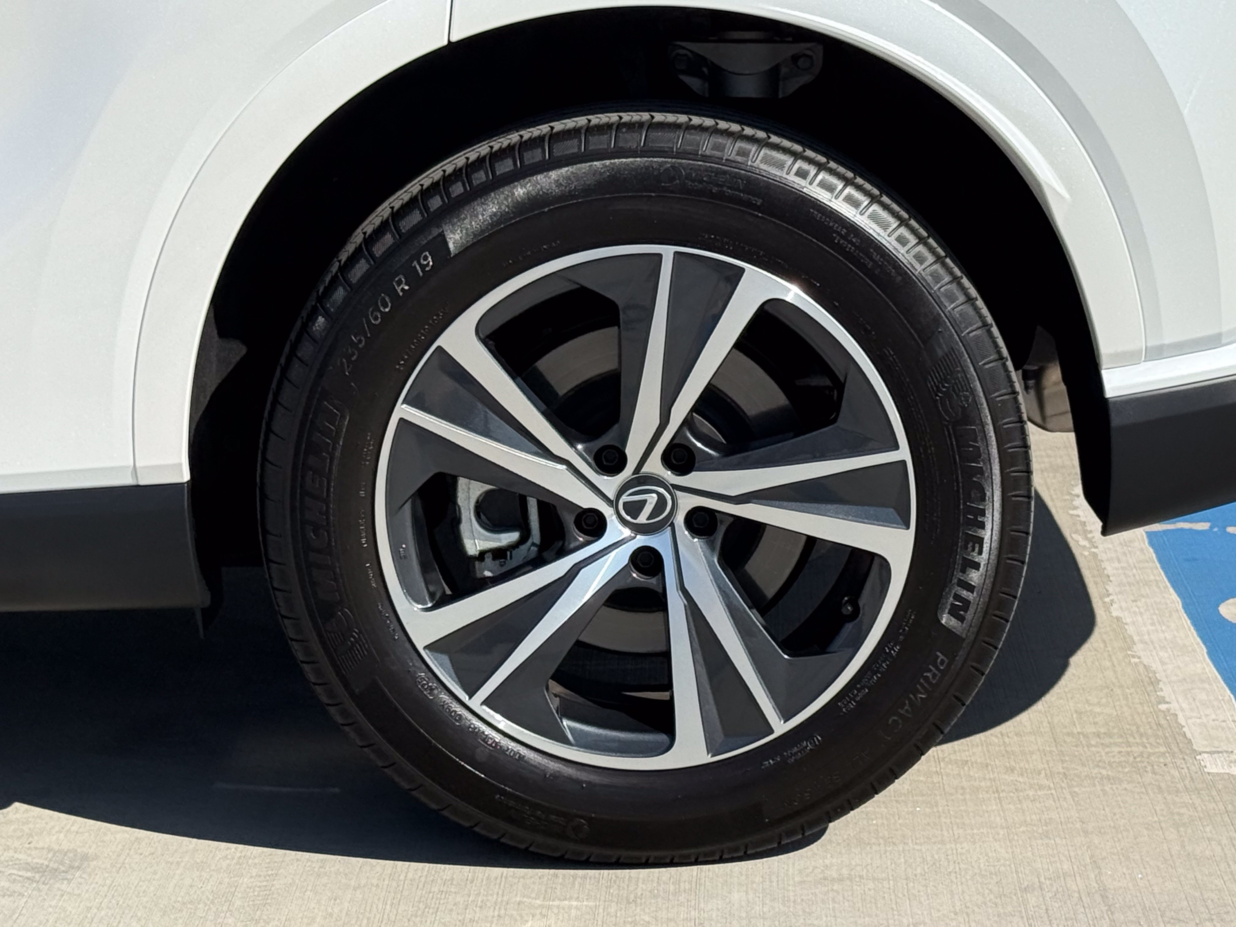Certified 2025 Lexus RX 350 FWD w/ Technology Package image 15