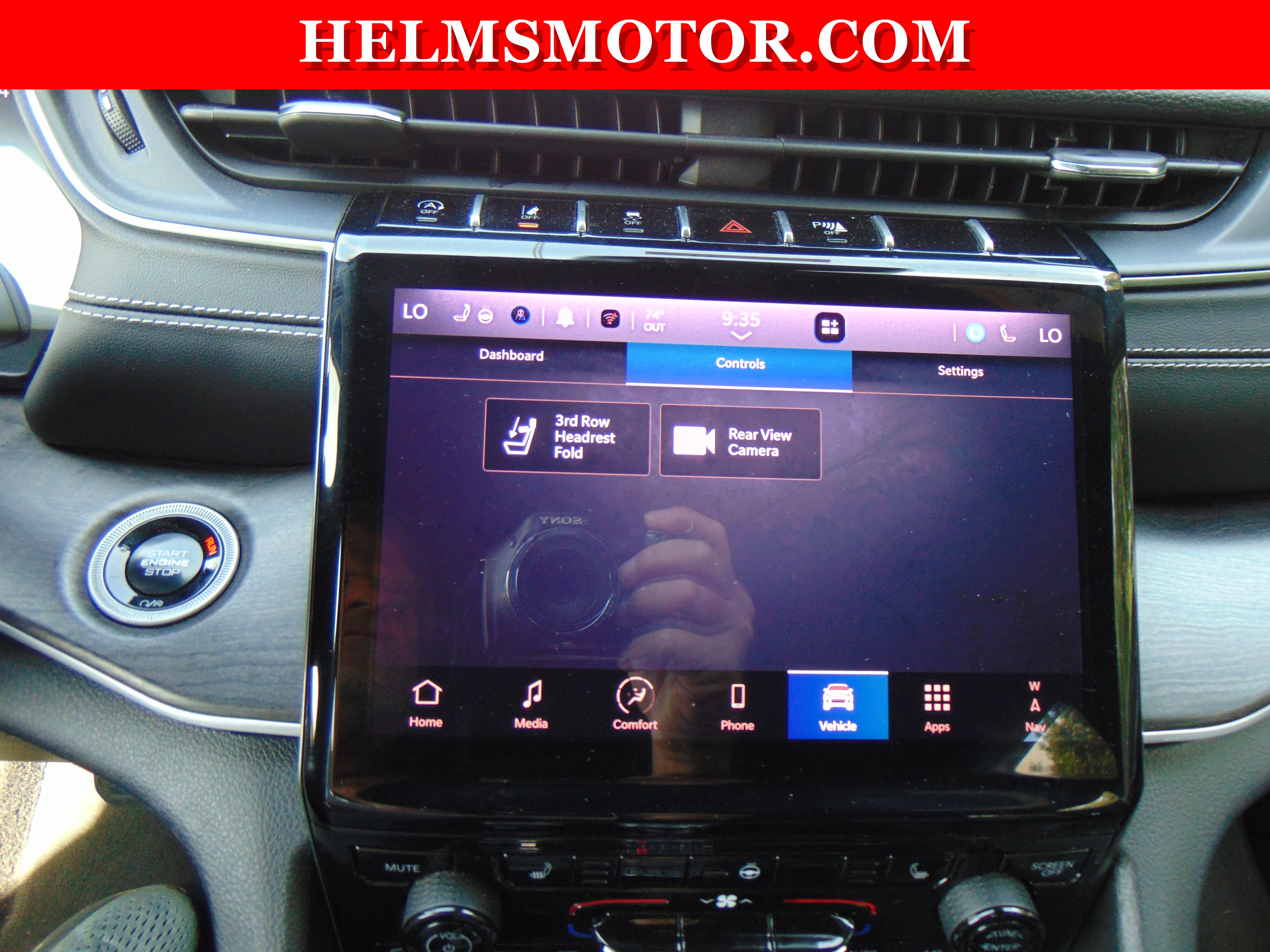 Used 2024 Jeep Grand Cherokee L Limited w/ Black Appearance Package AWD/4WD image 24