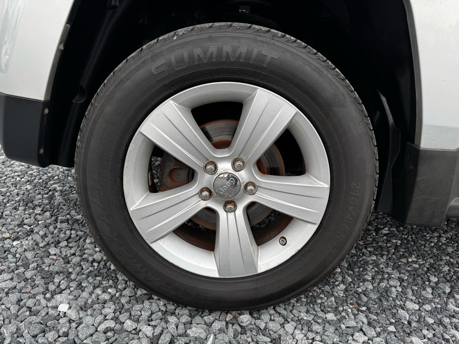 Used 2011 Jeep Patriot Latitude AWD/4WD image 7