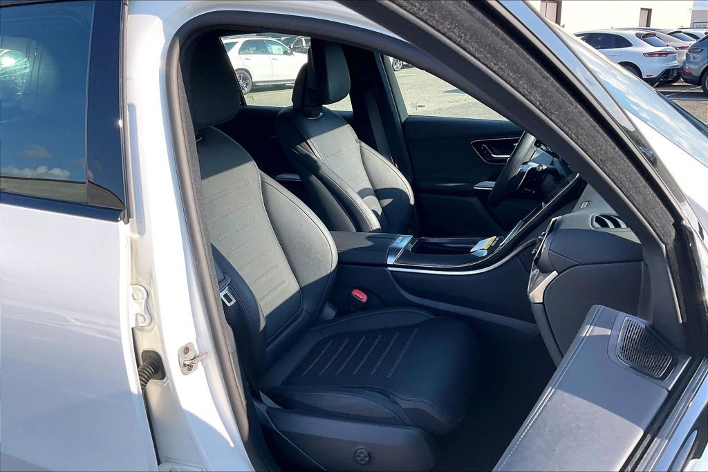 Certified 2025 Mercedes-Benz GLC 43 AMG 4MATIC image 7