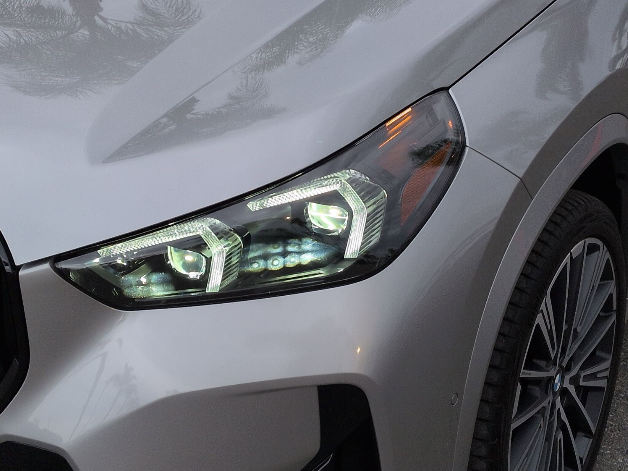 Used 2024 BMW X1 M35i w/ Premium Package image 6