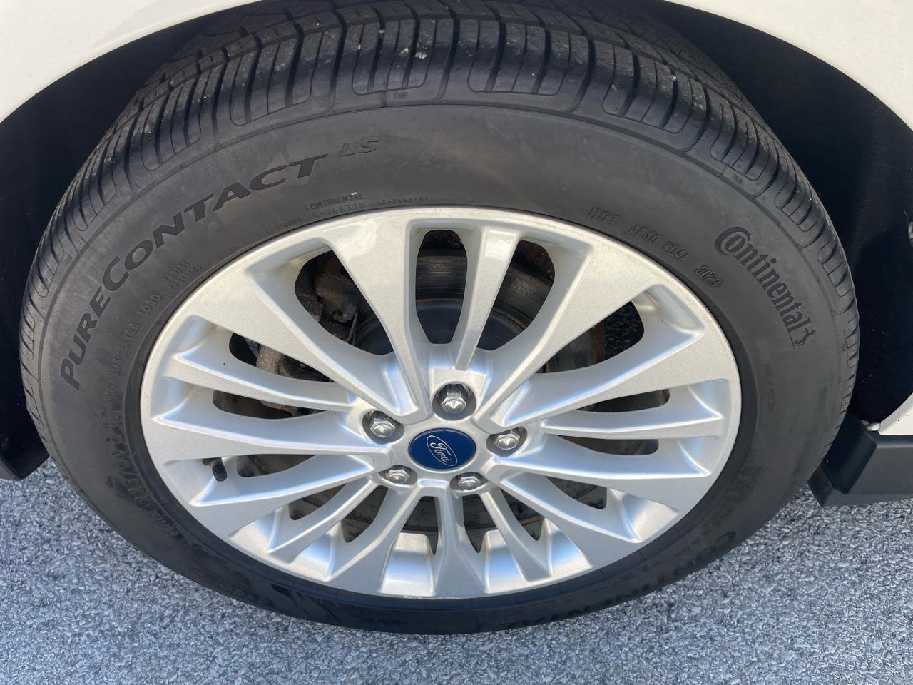 Used 2017 Ford C-MAX SE w/ Cold Weather Package image 24