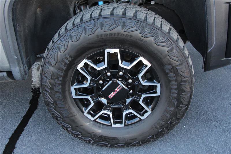 Used 2024 GMC Sierra 2500 AT4X AWD/4WD image 52