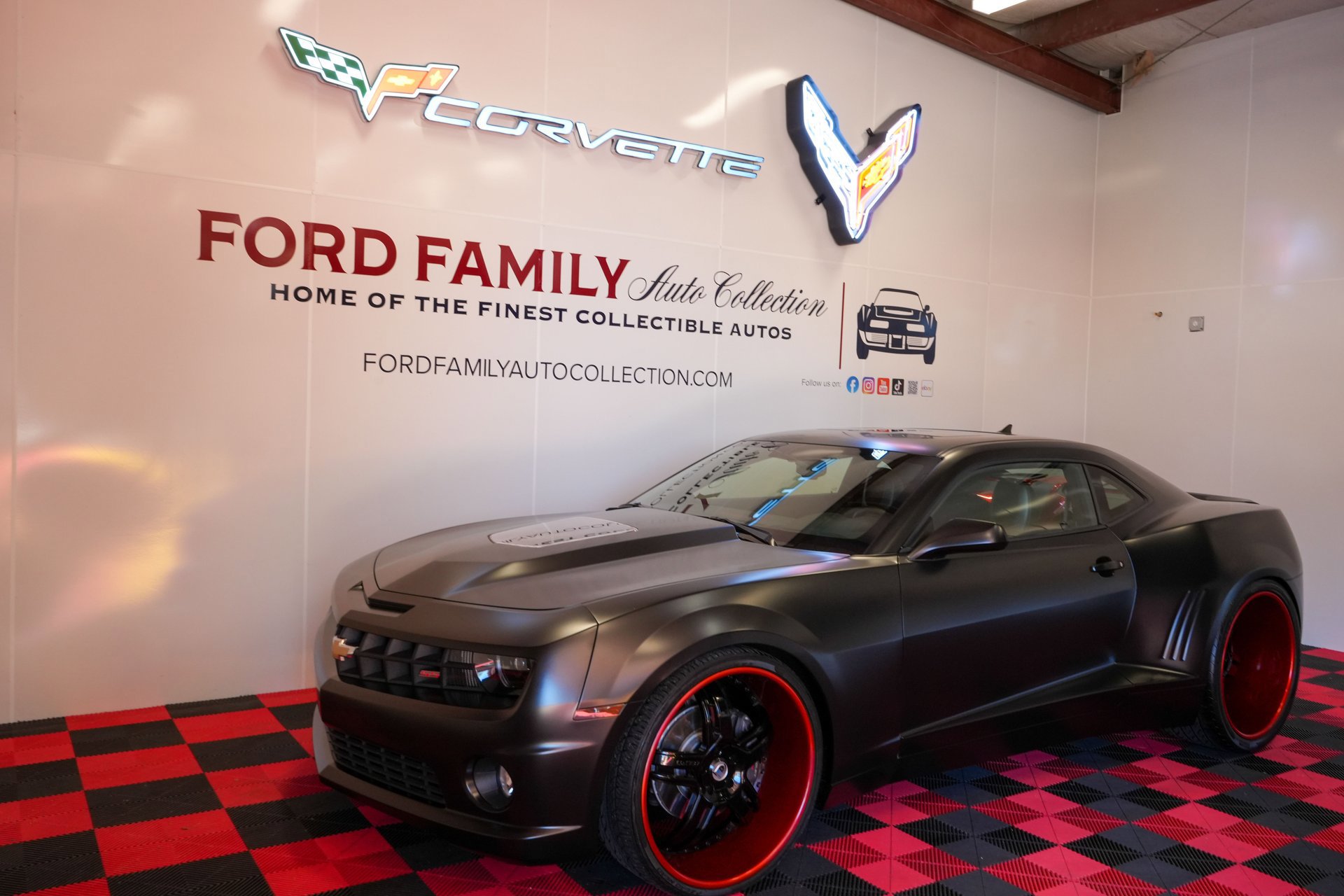 Used 2011 Chevrolet Camaro SS w/ RS Package RWD image 1