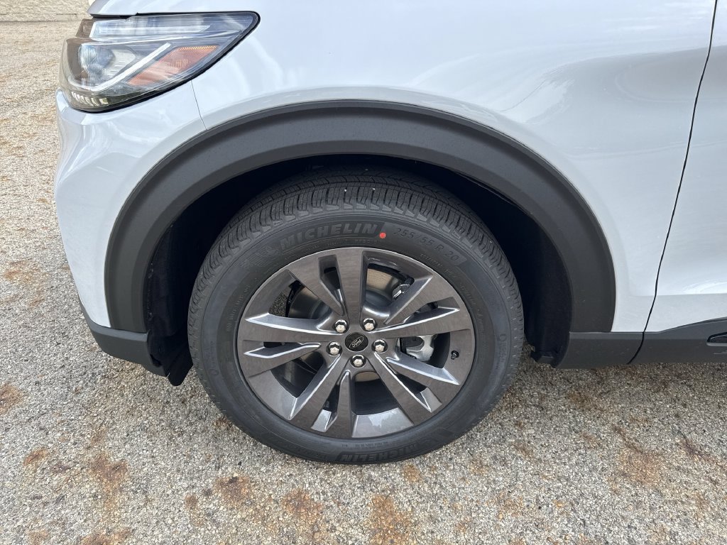 New 2026 Ford Explorer Active w/ Active Comfort Package AWD/4WD image 19