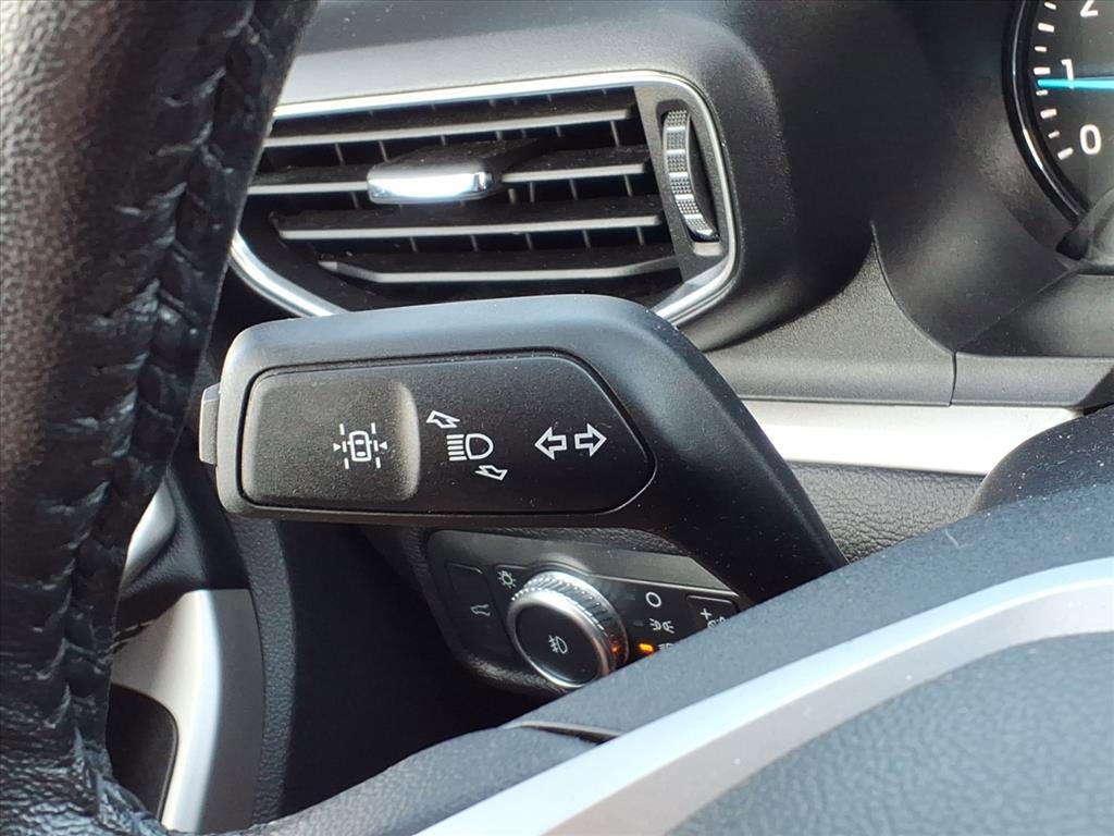 Used 2022 Ford Explorer XLT w/ Equipment Group 202A image 19