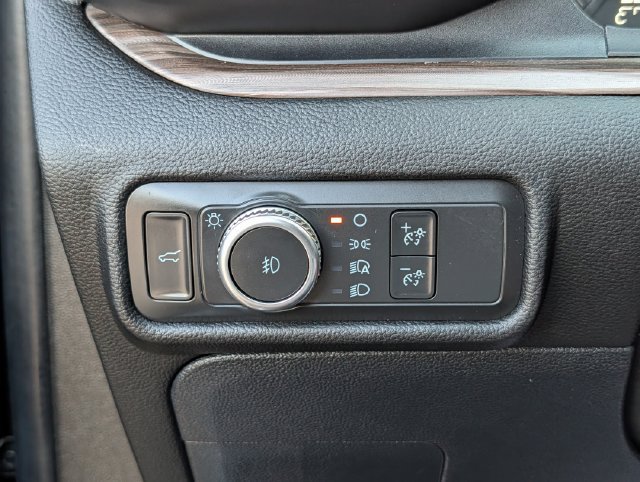 Used 2021 Ford Explorer Limited w/ Equipment Group 301A RWD image 21