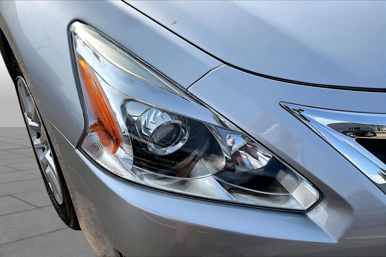 Used 2014 Nissan Altima 2.5 S FWD image 23