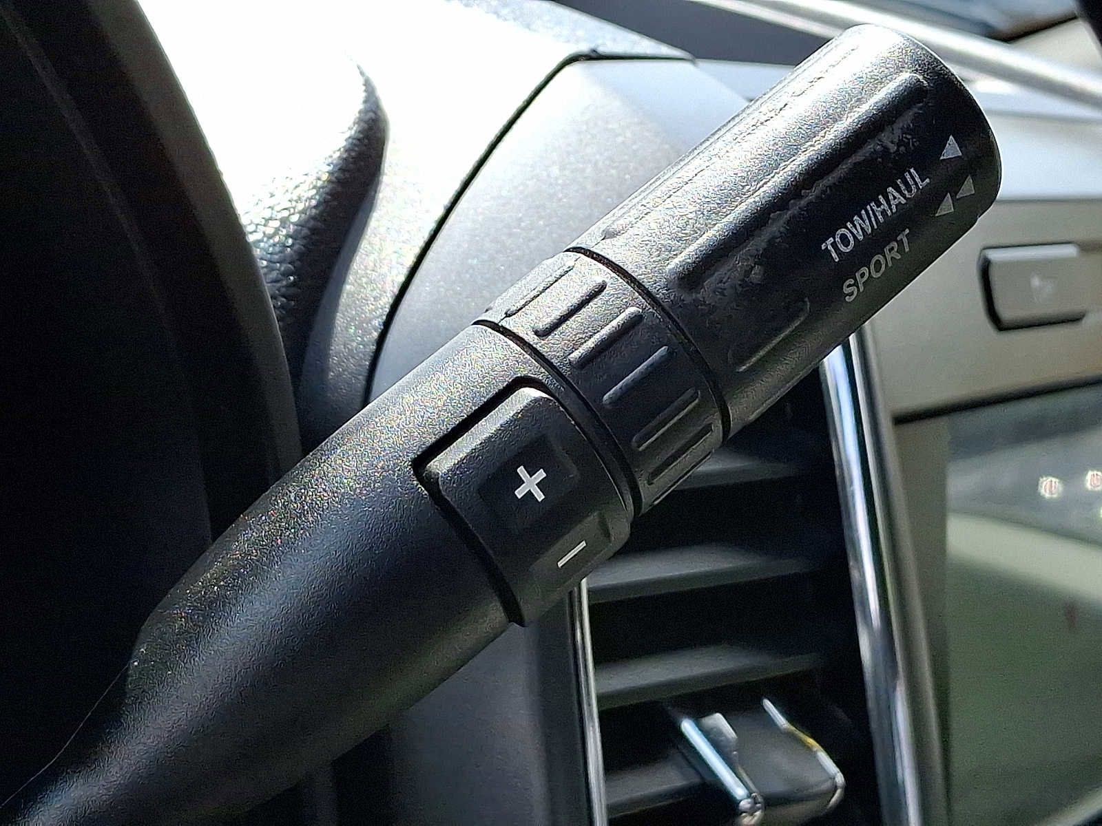 Used 2017 Ford F150 XLT w/ Equipment Group 302A Luxury image 14