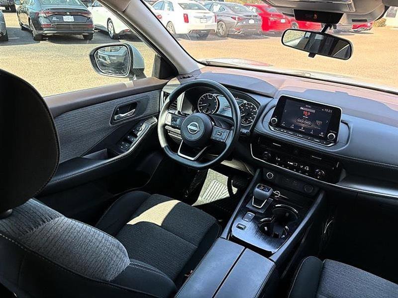 Used 2022 Nissan Rogue SV FWD image 43