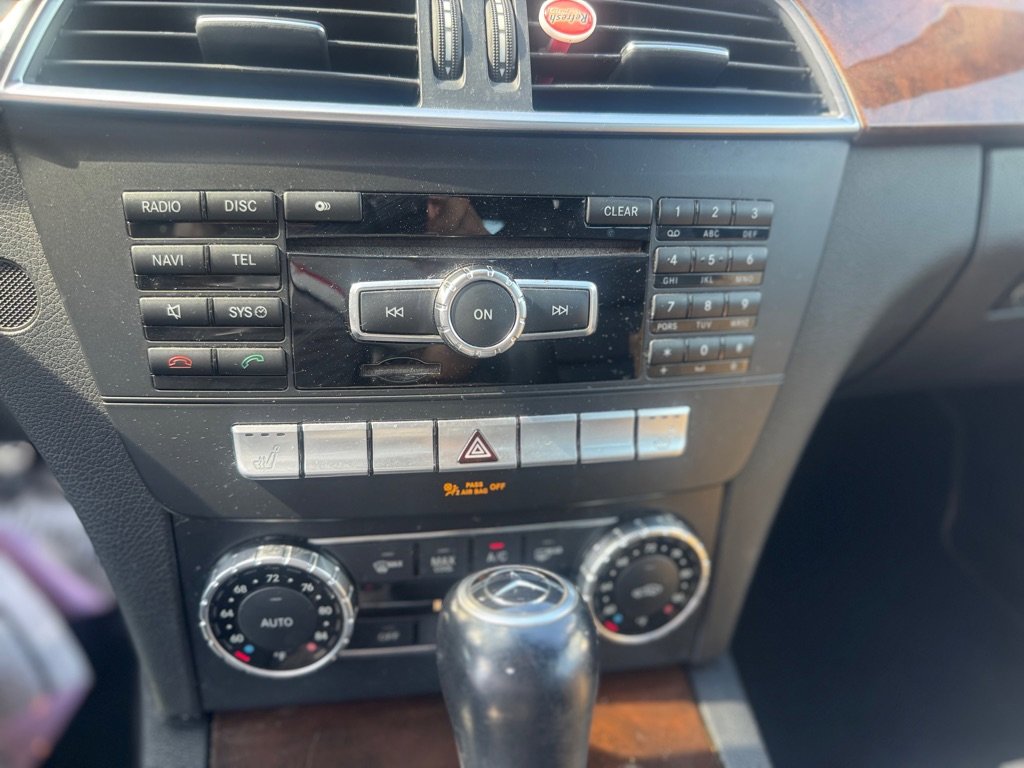 Used 2014 Mercedes-Benz C 250 Sedan image 11