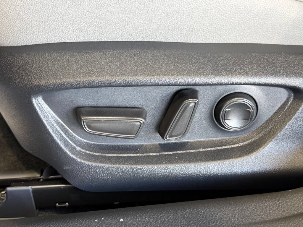 Certified 2026 Toyota Camry SE FWD image 21