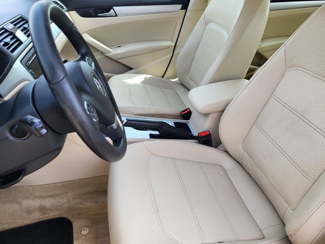Used 2013 Volkswagen Passat 2.5 SE image 17