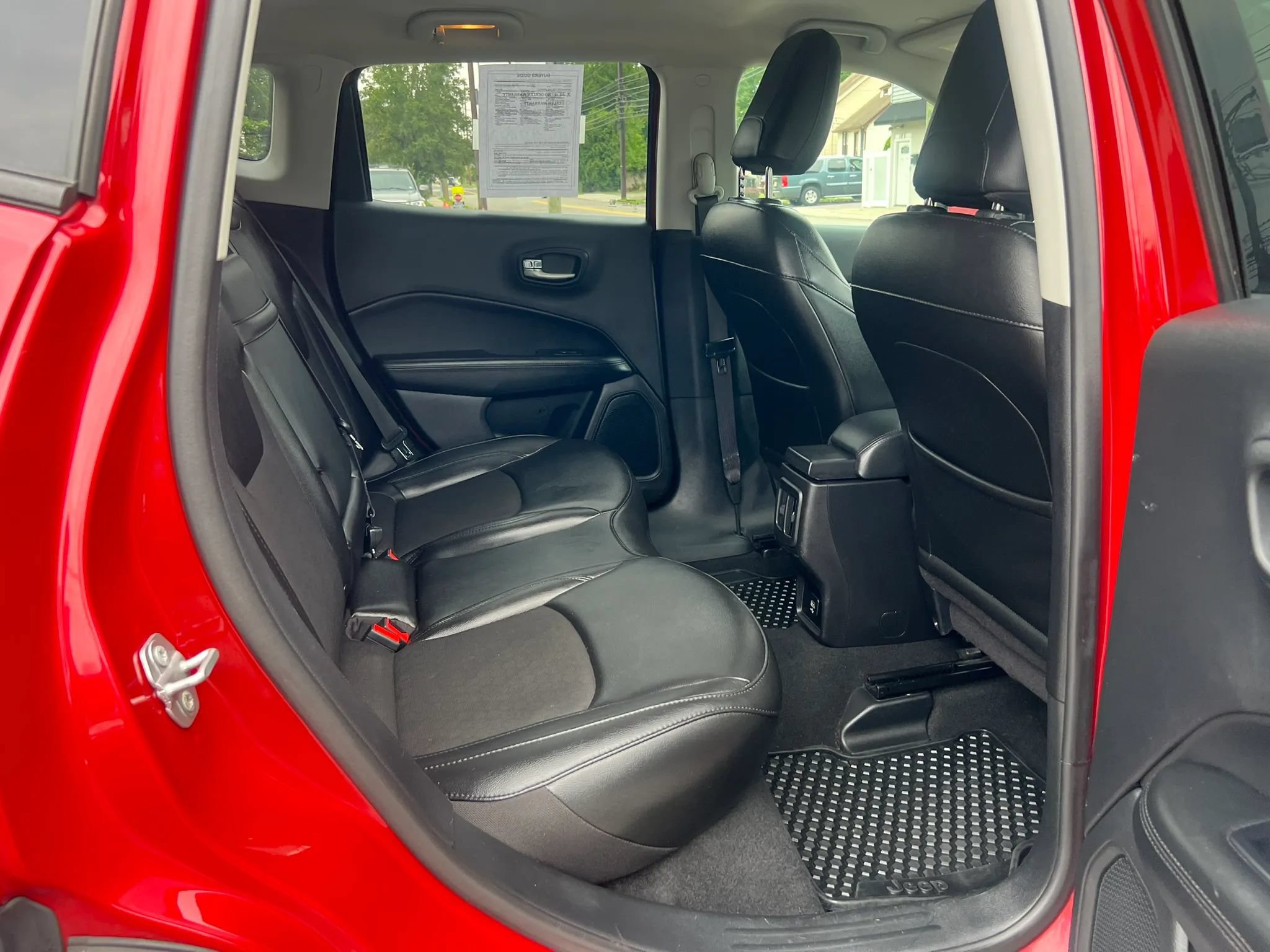 Used 2020 Jeep Compass Latitude AWD/4WD image 29