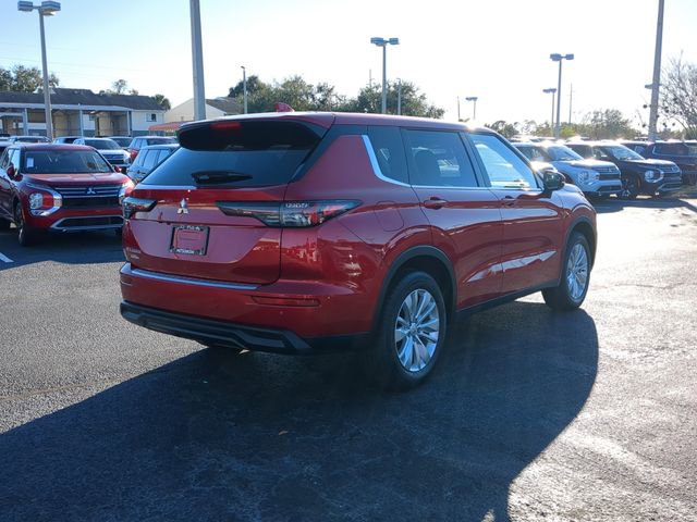 New 2026 Mitsubishi Outlander ES image 6