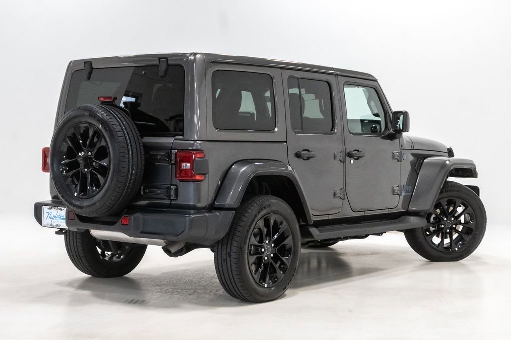 Used 2025 Jeep Wrangler Unlimited Sahara image 28