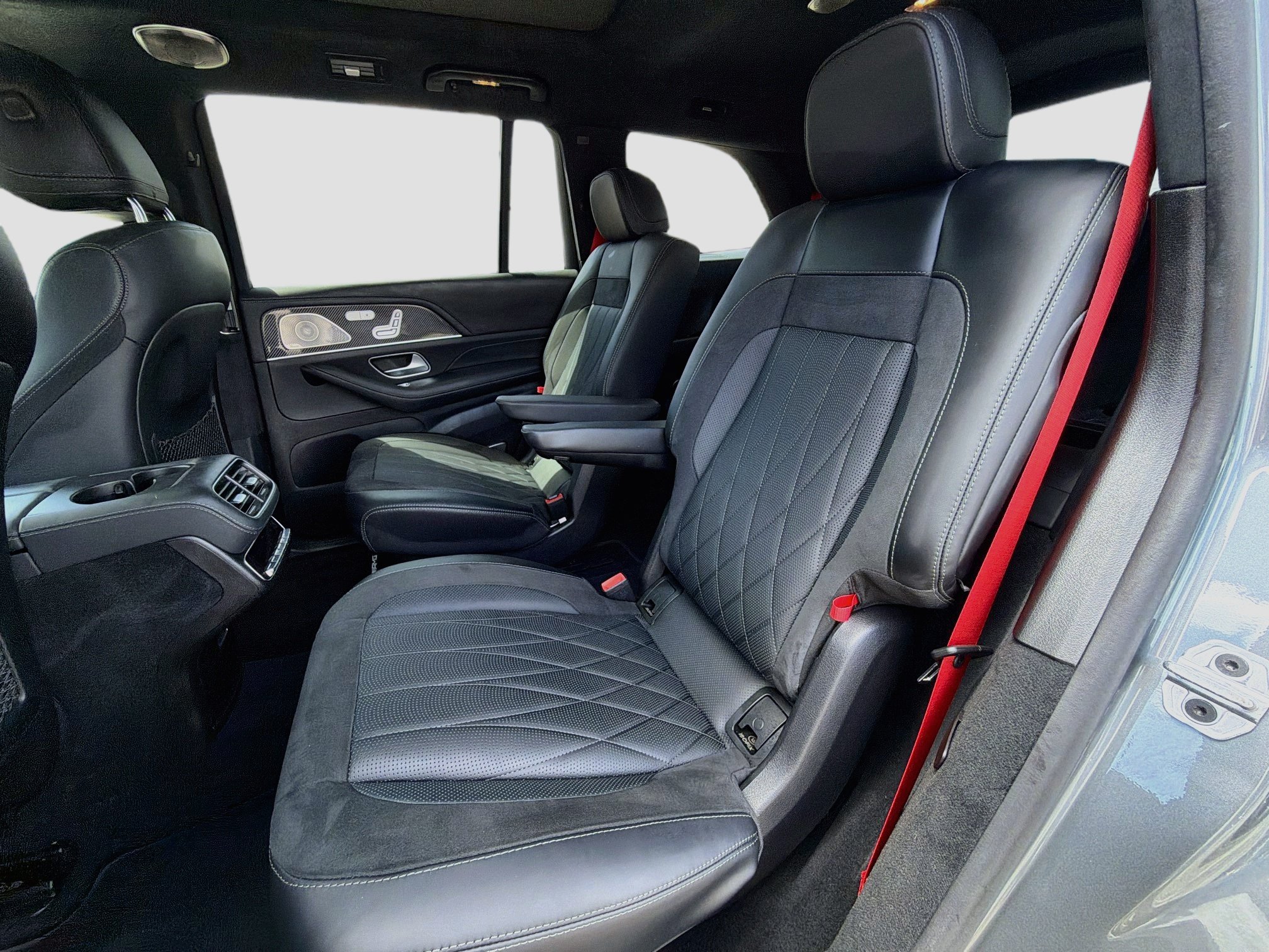 Used 2022 Mercedes-Benz GLS 63 AMG 4MATIC w/ Warmth & Comfort Package image 23