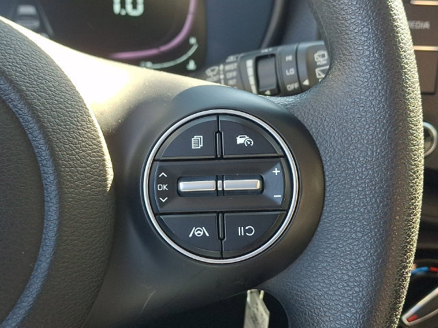 Used 2023 Kia Soul LX w/ LX Technology Package FWD image 21