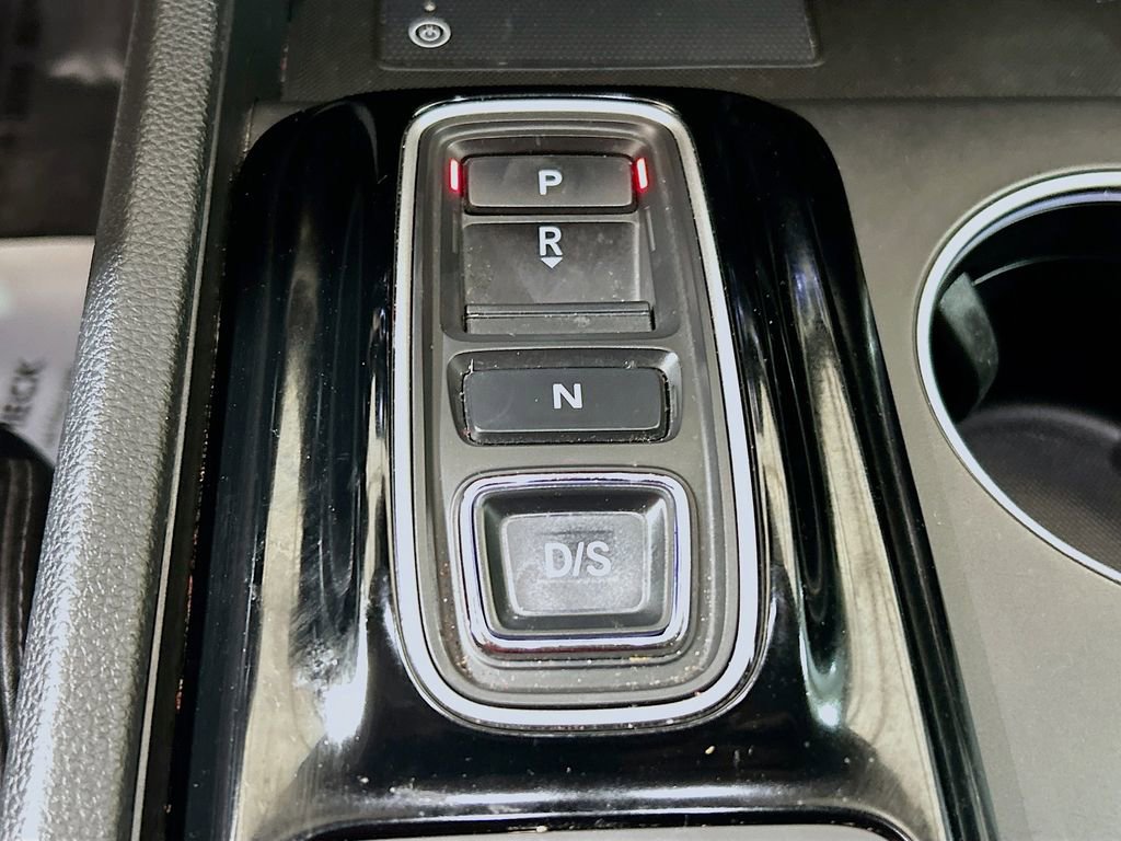 Used 2025 Honda Pilot Touring image 15