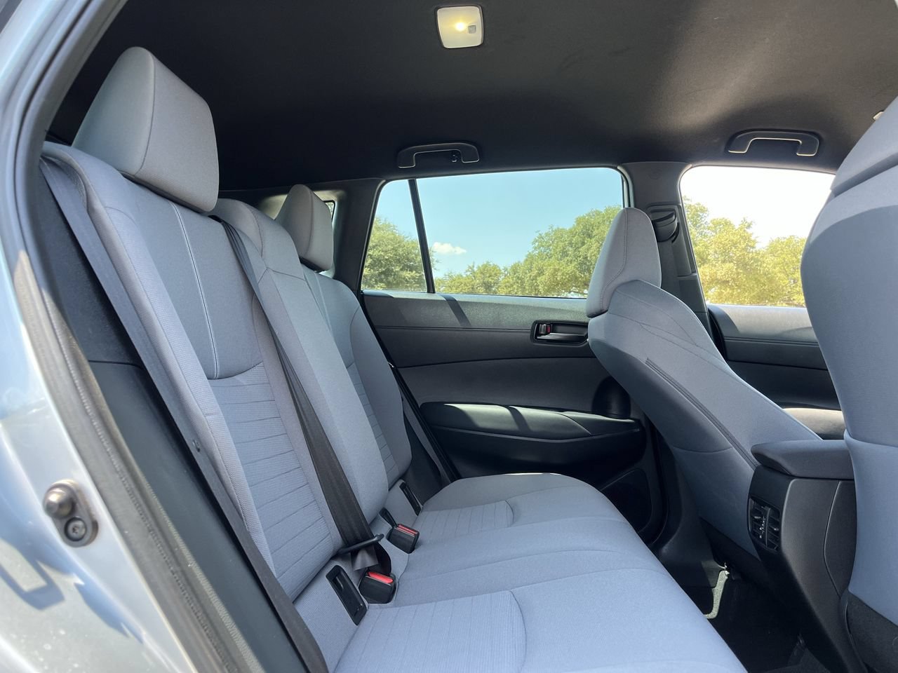 Used 2023 Toyota Corolla Cross AWD Hybrid image 26
