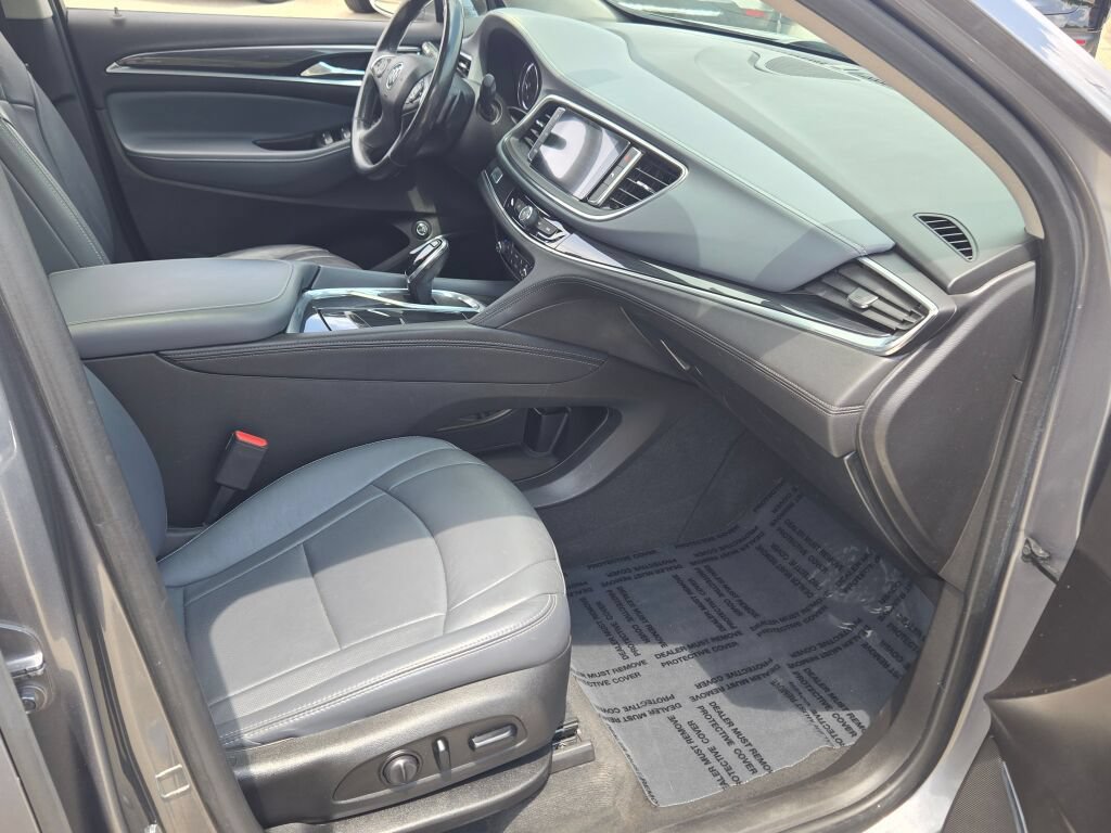 Used 2019 Buick Enclave Essence w/ Trailering Package, 5000 lbs. AWD/4WD image 4